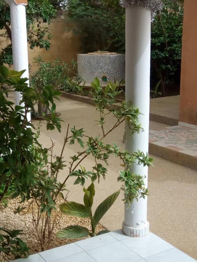 Bed and Breakfast Chez Coumba Et Daniel Saly Portudal Esterno foto