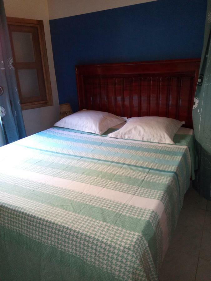 Bed and Breakfast Chez Coumba Et Daniel Saly Portudal Esterno foto