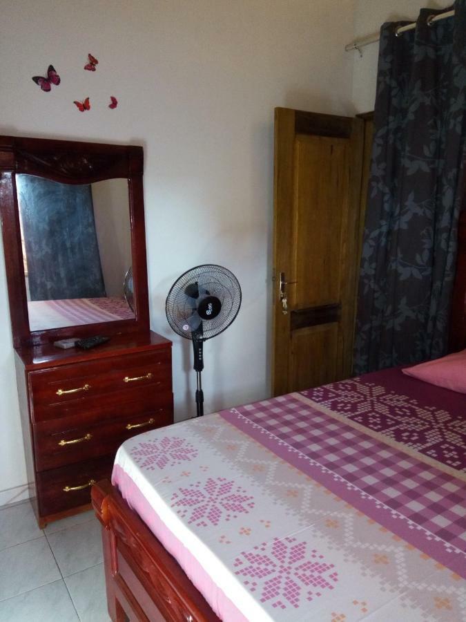 Bed and Breakfast Chez Coumba Et Daniel Saly Portudal Esterno foto