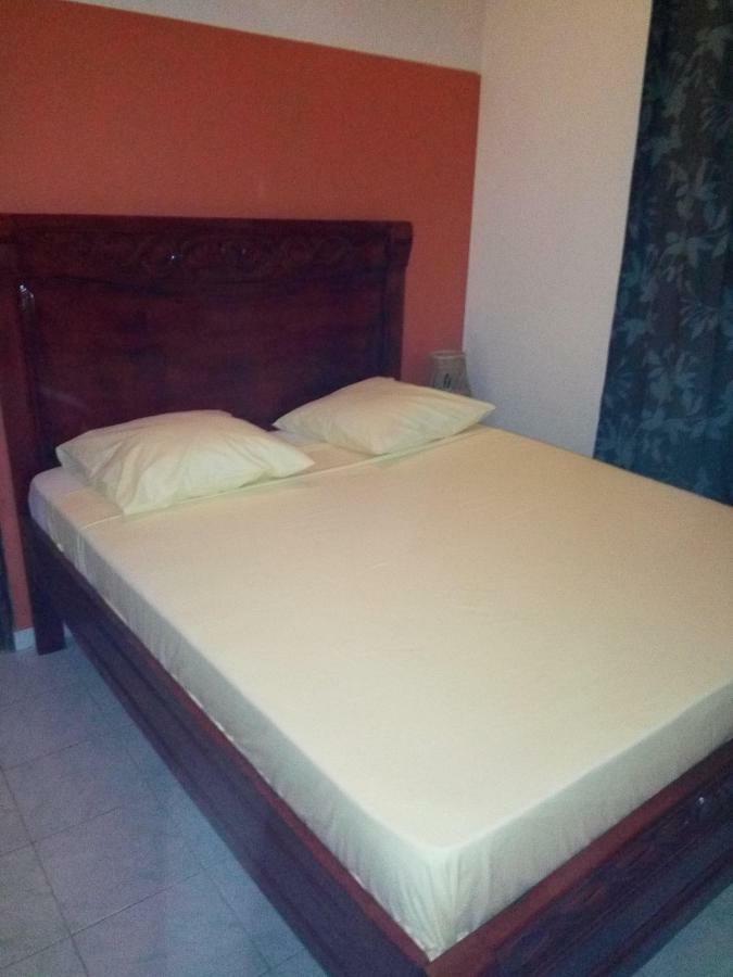Bed and Breakfast Chez Coumba Et Daniel Saly Portudal Esterno foto
